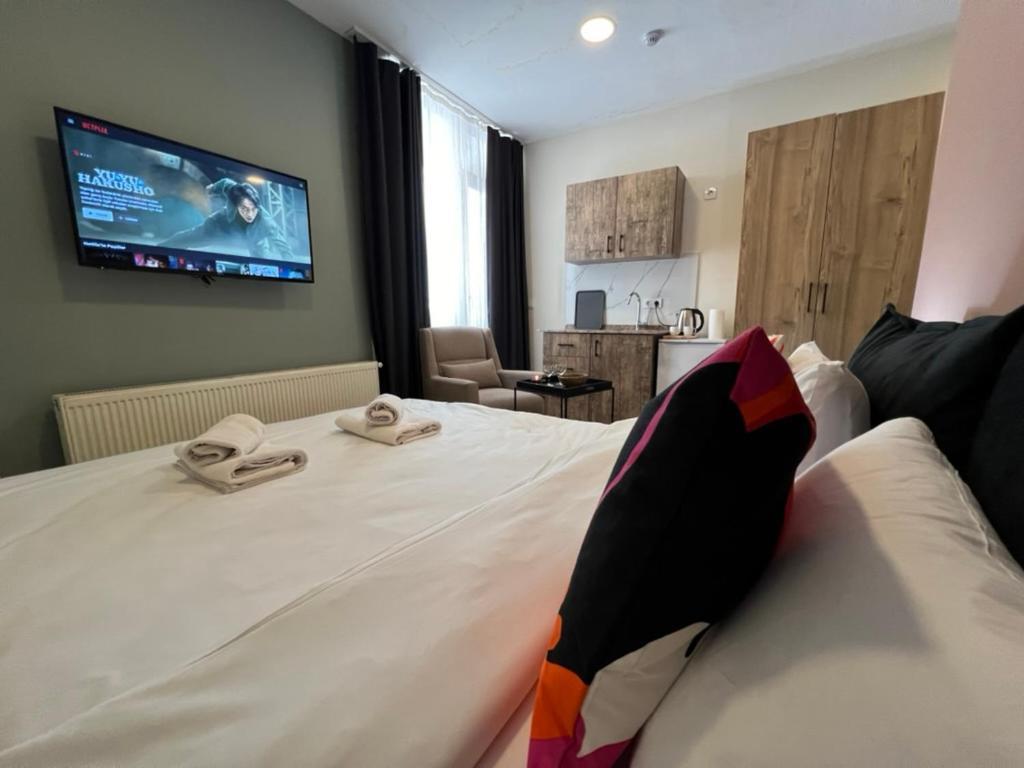 Roj Suite Istanbul Bagian luar foto